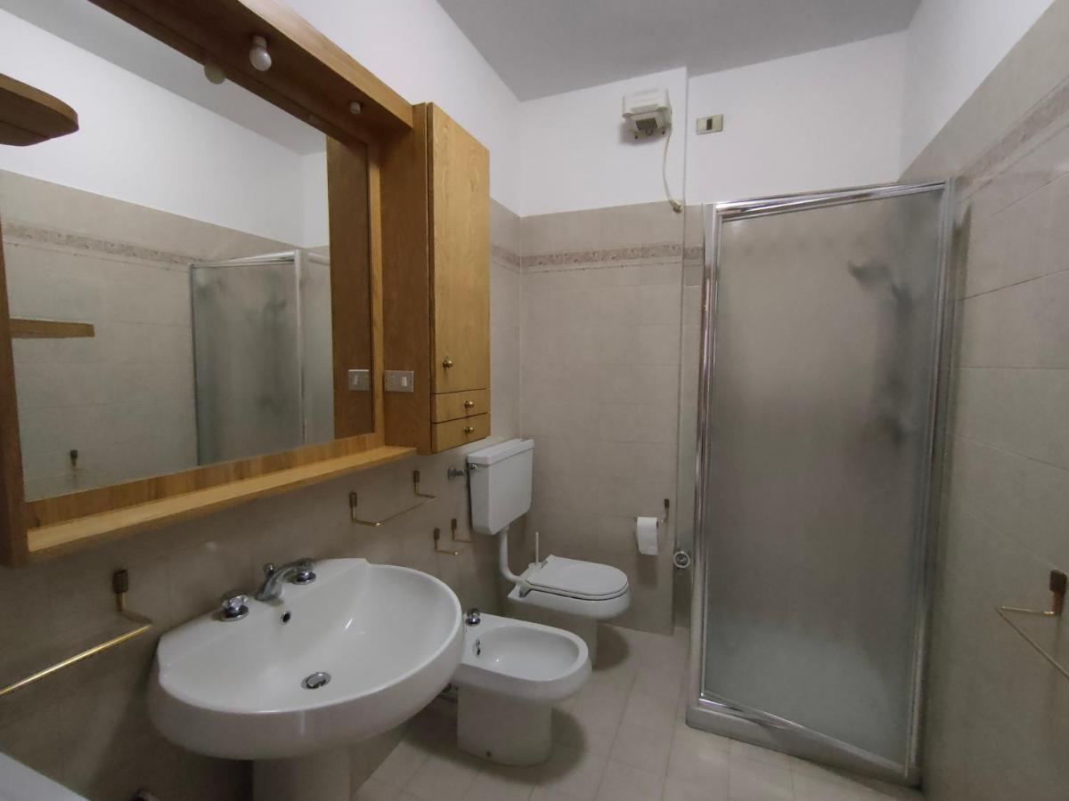 Iseolakerental- Casa Trentapassi Riva di Solto Esterno foto