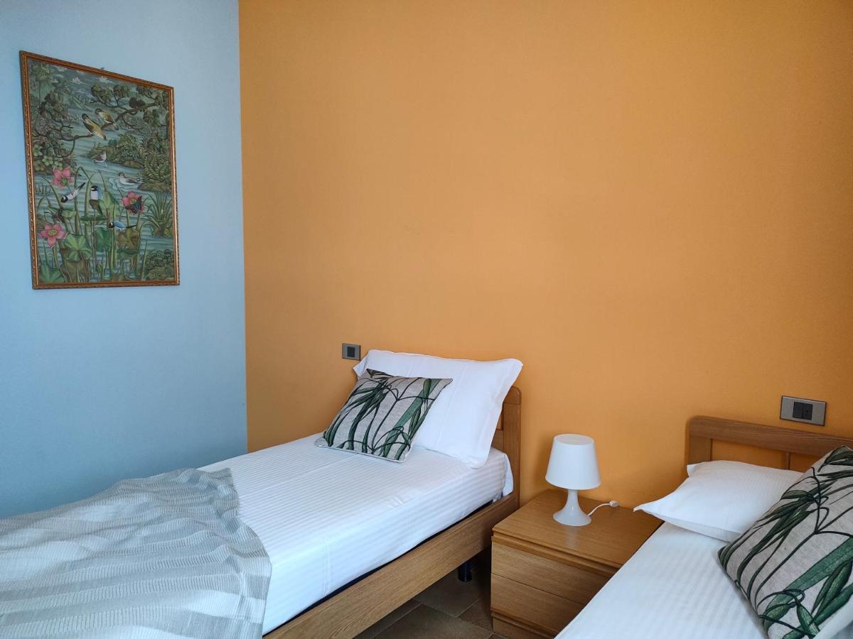 Iseolakerental- Casa Trentapassi Riva di Solto Esterno foto