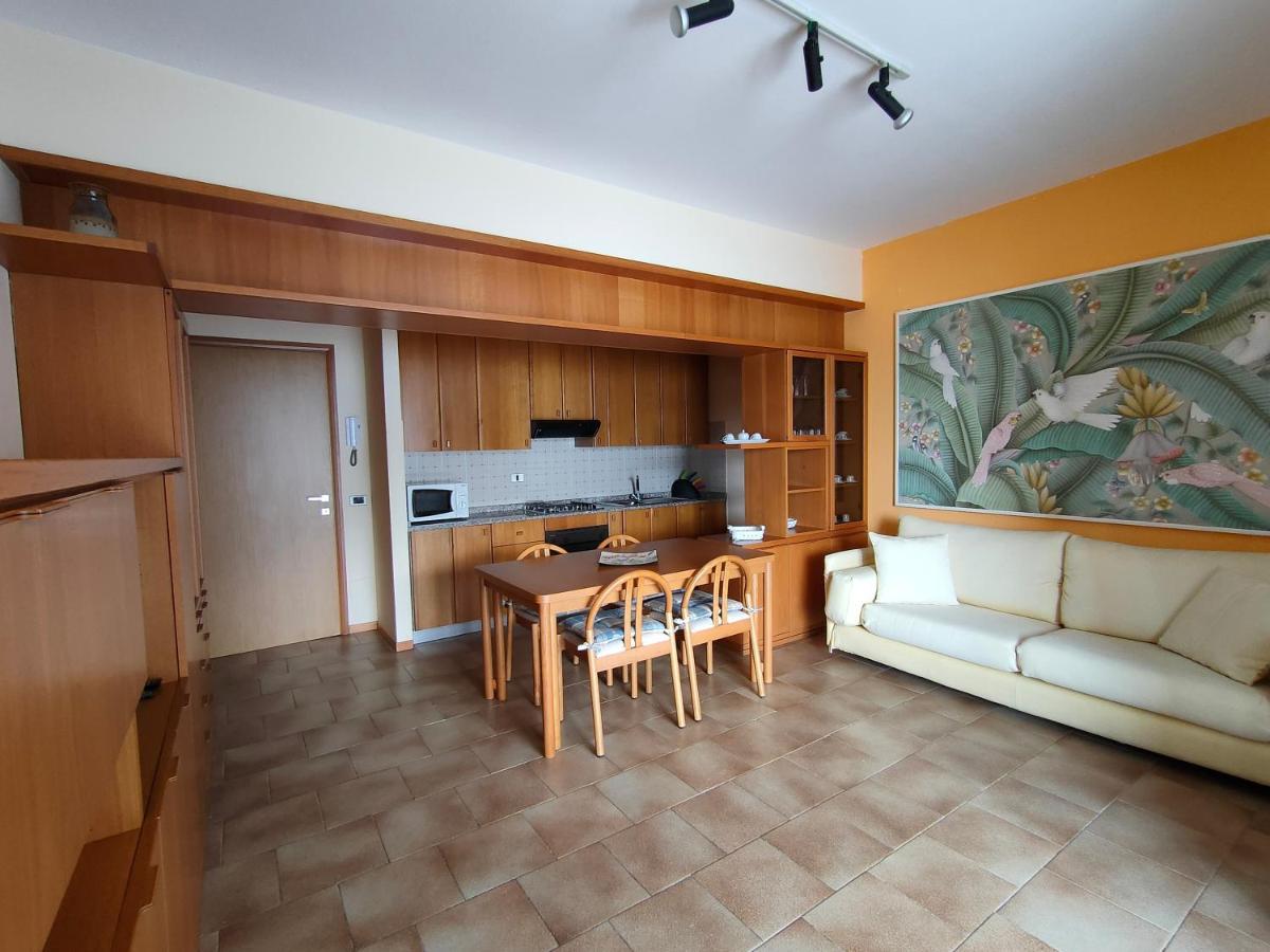 Iseolakerental- Casa Trentapassi Riva di Solto Esterno foto