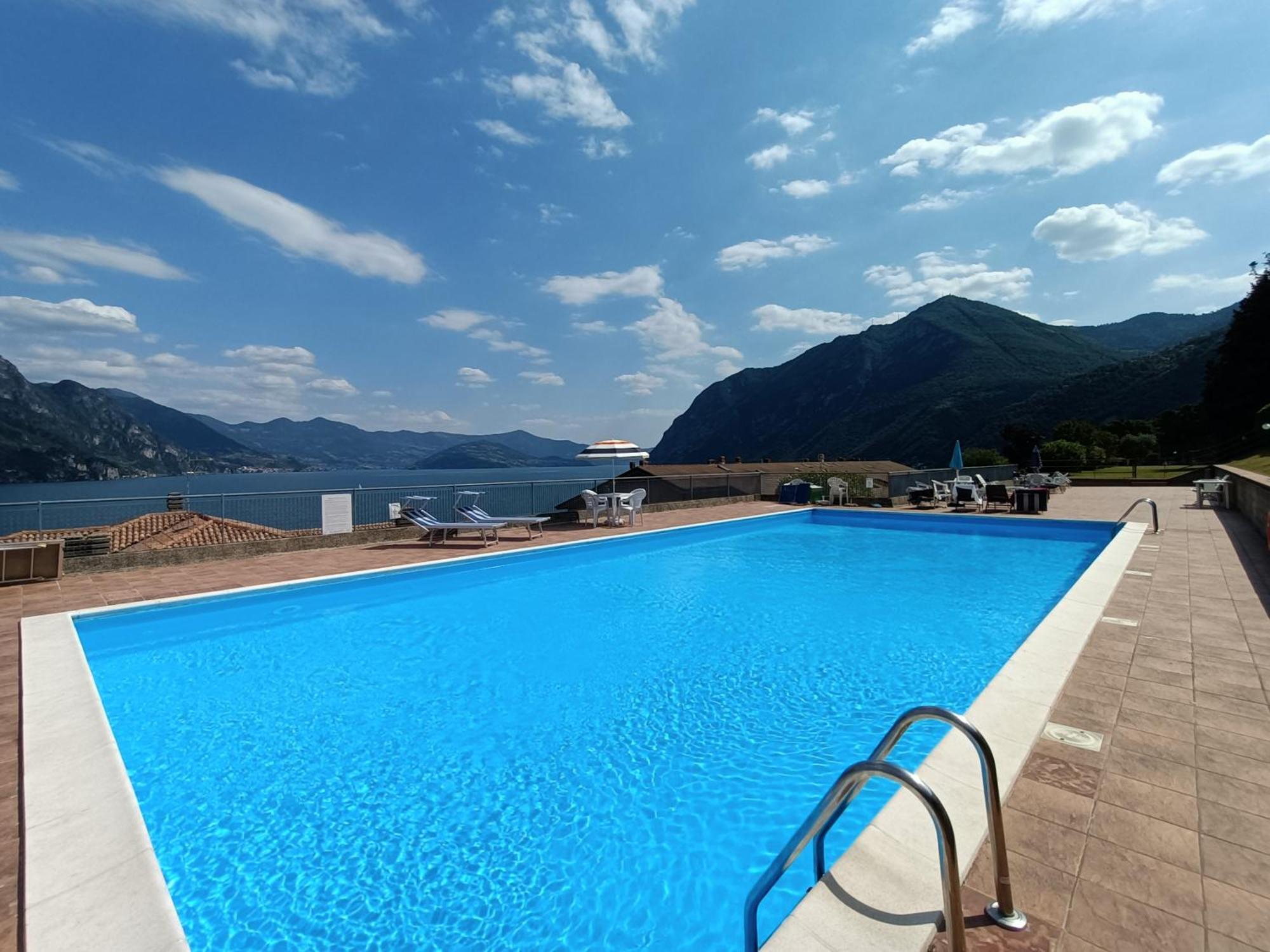 Iseolakerental- Casa Trentapassi Riva di Solto Esterno foto